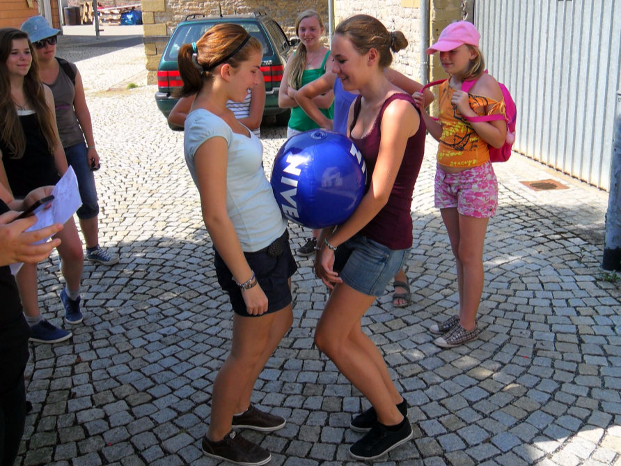 Ball einklemmen und transportieren